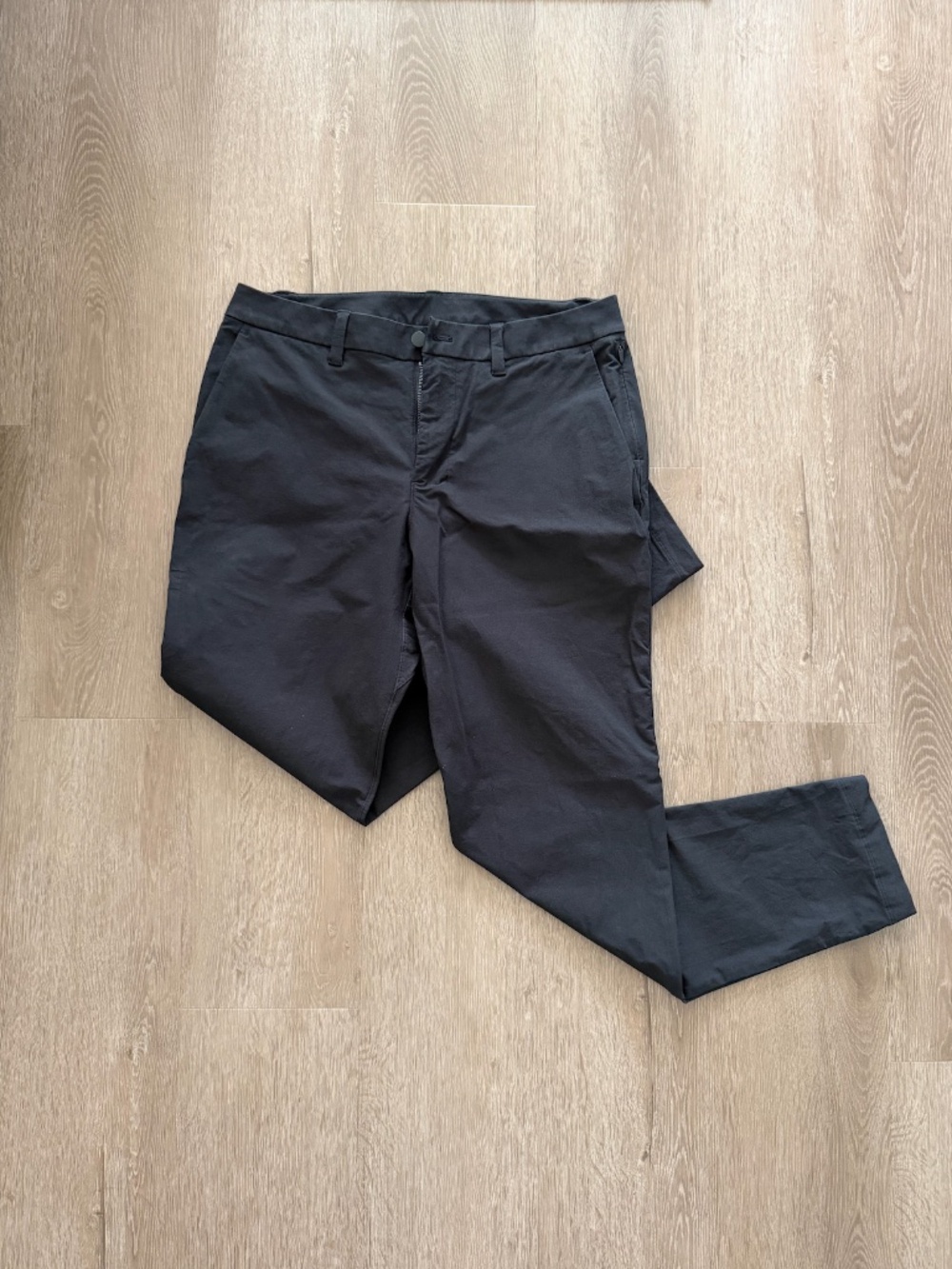 Lululemon ABC Slim-Fit Trouser Stretch Cotton VersaTwill in Black, 32x32